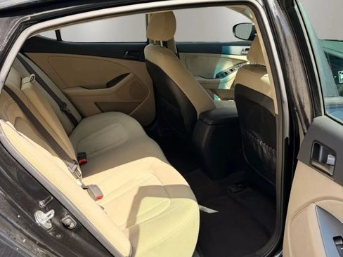 Used 2011 Kia Optima LX FWD image 7