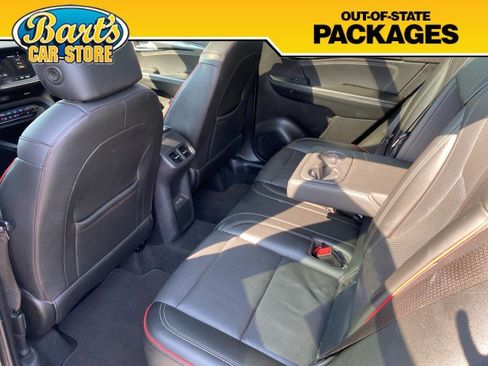 Used 2022 Buick Envision Essence w/ Technology Package II AWD/4WD image 21