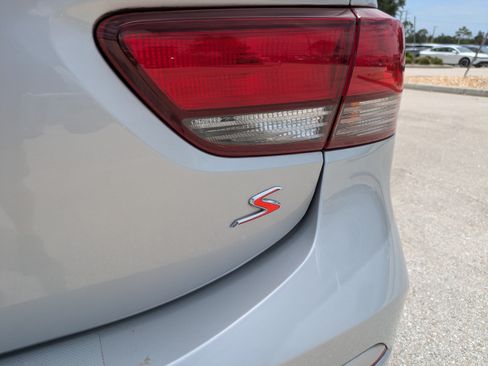 Certified 2021 Kia Rio S FWD image 6