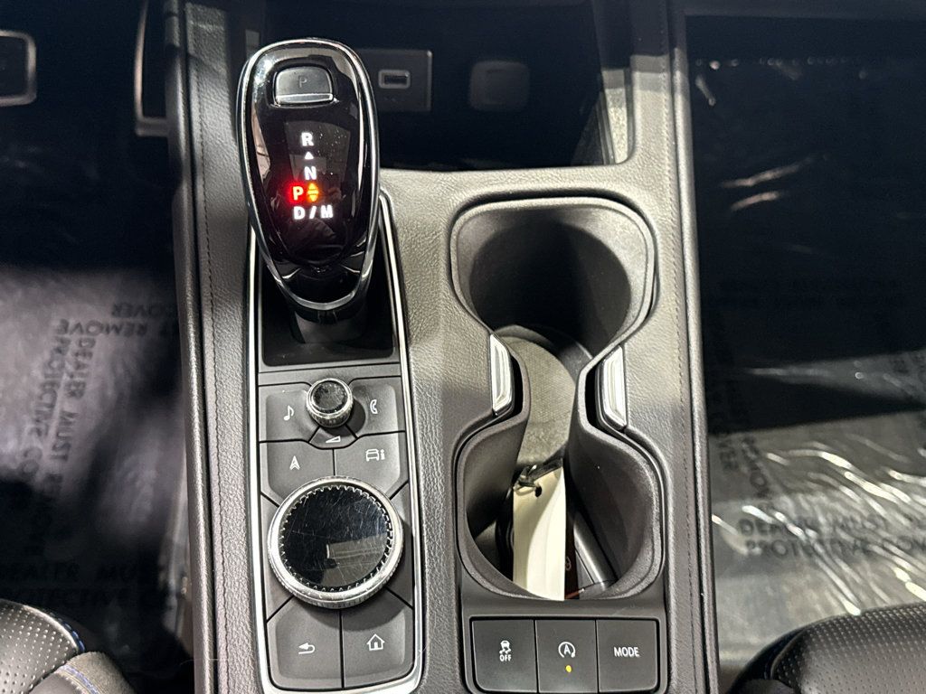 Used 2024 Cadillac XT4 Sport AWD/4WD image 31