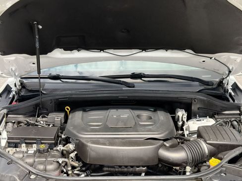 Used 2020 Jeep Grand Cherokee Limited AWD/4WD image 15