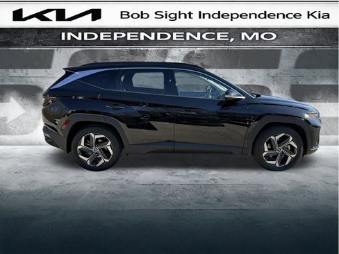 Used 2023 Hyundai Tucson Limited w/ Cargo Package image 15