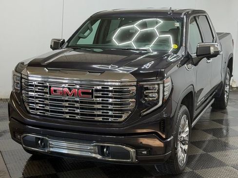 Certified 2025 GMC Sierra 1500 Denali w/ Denali Reserve Package image 5