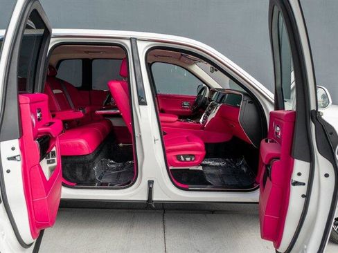 Used 2025 Rolls-Royce Cullinan image 59