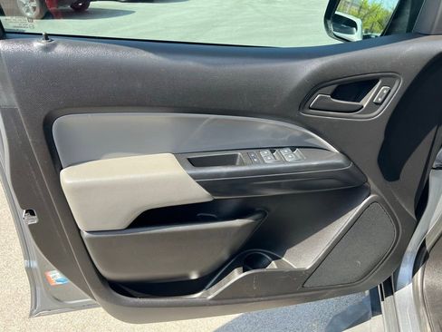 Used 2018 Chevrolet Colorado W/T w/ WT Convenience Package AWD/4WD image 16
