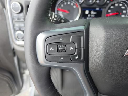 Used 2022 Chevrolet Silverado 1500 LTZ AWD/4WD image 33