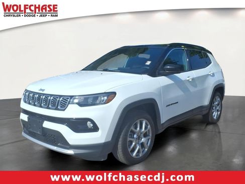 Certified 2025 Jeep Compass Limited AWD/4WD image 1