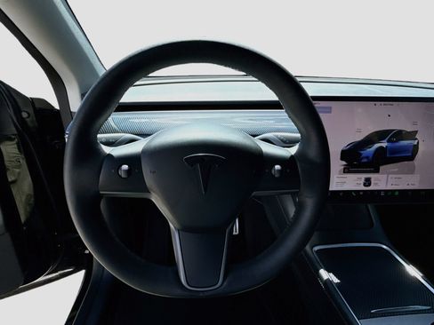 Used 2022 Tesla Model Y Performance AWD/4WD image 36
