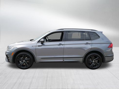 Used 2024 Volkswagen Tiguan SE R-Line w/ MDO Package, Two-Row AWD/4WD image 4