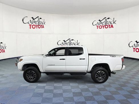 Used 2022 Toyota Tacoma TRD Sport w/ Technology Package RWD image 4