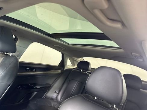 Used 2023 Kia K5 EX image 12