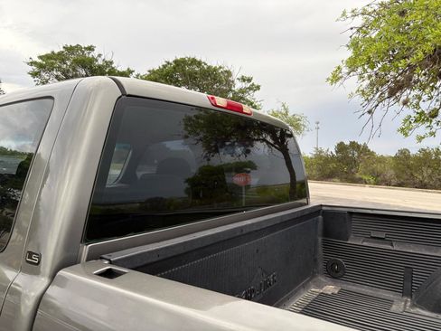 Used 2002 Chevrolet Silverado 1500 LS w/ Heavy Duty Suspension Pkg image 11