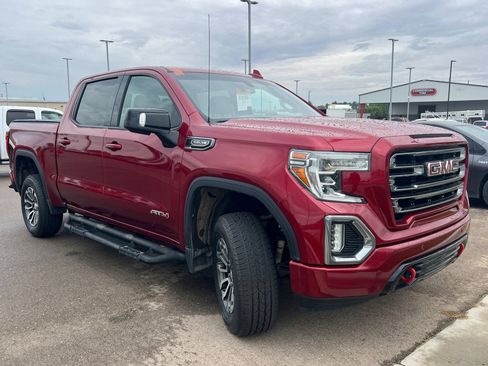 Used 2019 GMC Sierra 1500 AT4 w/ Driver Alert Package I AWD/4WD image 2