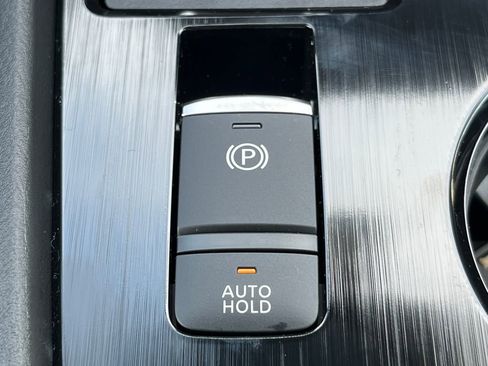 New 2026 Nissan Rogue SV image 32