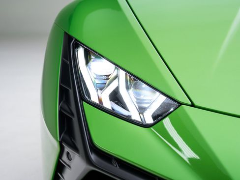 Used 2023 Lamborghini Huracan Tecnica image 13