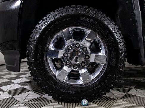 Used 2017 GMC Sierra 3500 Denali image 39