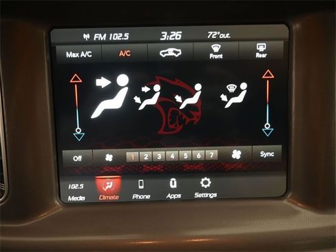 Used 2023 Dodge Charger SXT image 3