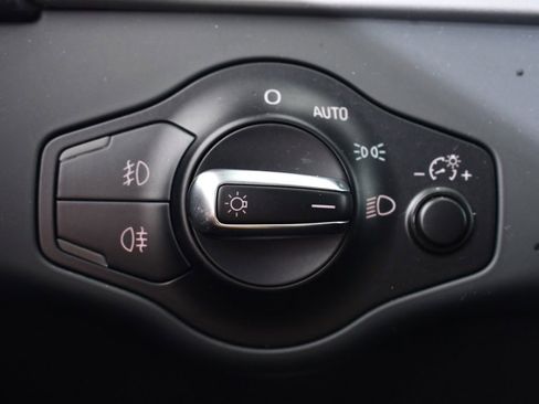 Used 2013 Audi A5 2.0T Premium image 29