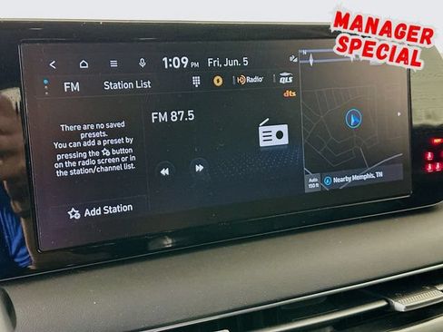 Used 2024 Hyundai Palisade SEL w/ Premium Package FWD image 15