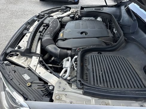 Used 2020 Mercedes-Benz GLC 300 w/ Parking Assistance Package image 41