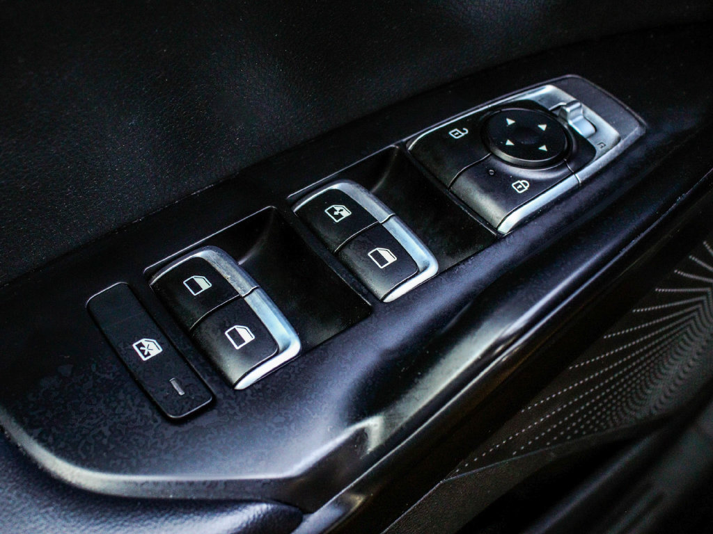 Used 2021 Kia K5 LX FWD image 10