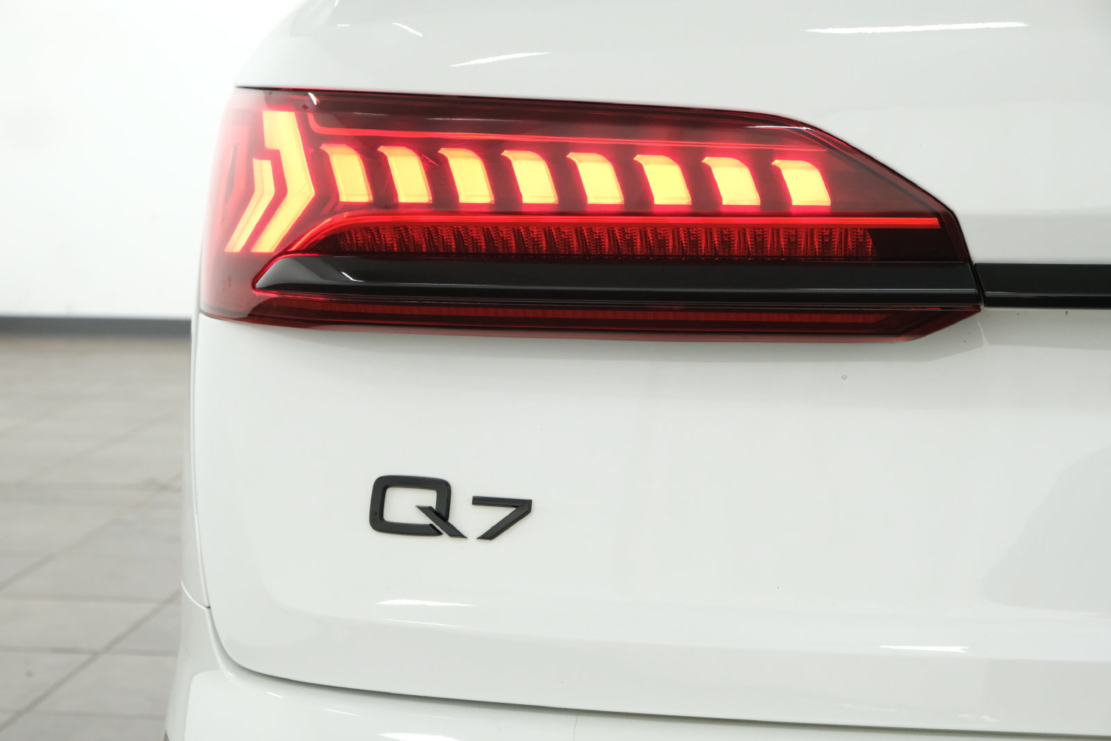 Used 2022 Audi Q7 2.0T Premium Plus AWD/4WD image 4