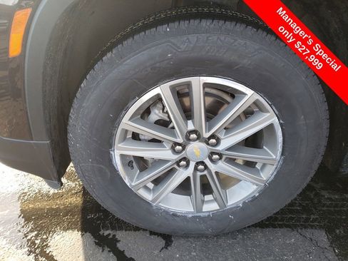 Used 2023 Chevrolet Traverse LT w/ LPO, Floor Liner Package image 28
