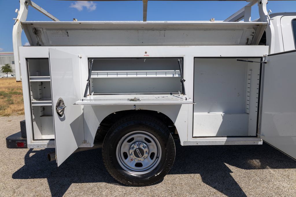 Used 2019 Ford F250 XL w/ STX Appearance Package RWD image 22