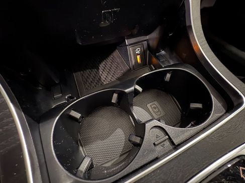 Used 2020 Mercedes-Benz C 300 4MATIC Coupe image 27