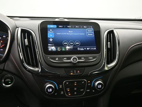 Used 2022 Chevrolet Equinox RS w/ RS Leather Package FWD image 18