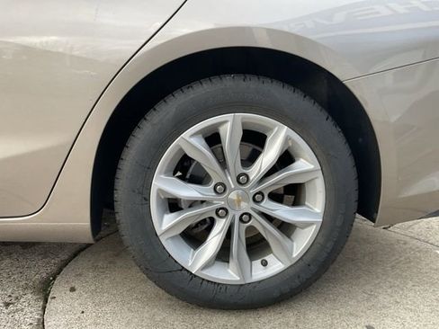 Used 2023 Chevrolet Malibu LT image 25