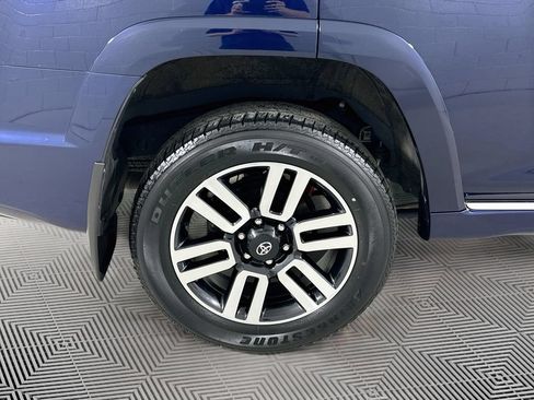 Used 2023 Toyota 4Runner Limited AWD/4WD image 27