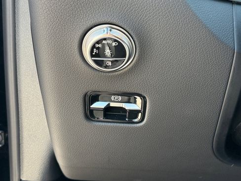Used 2026 Mercedes-Benz GLC 300 4MATIC image 14