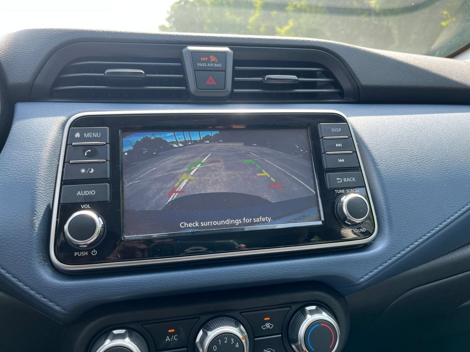 Used 2025 Nissan Versa SV FWD image 25
