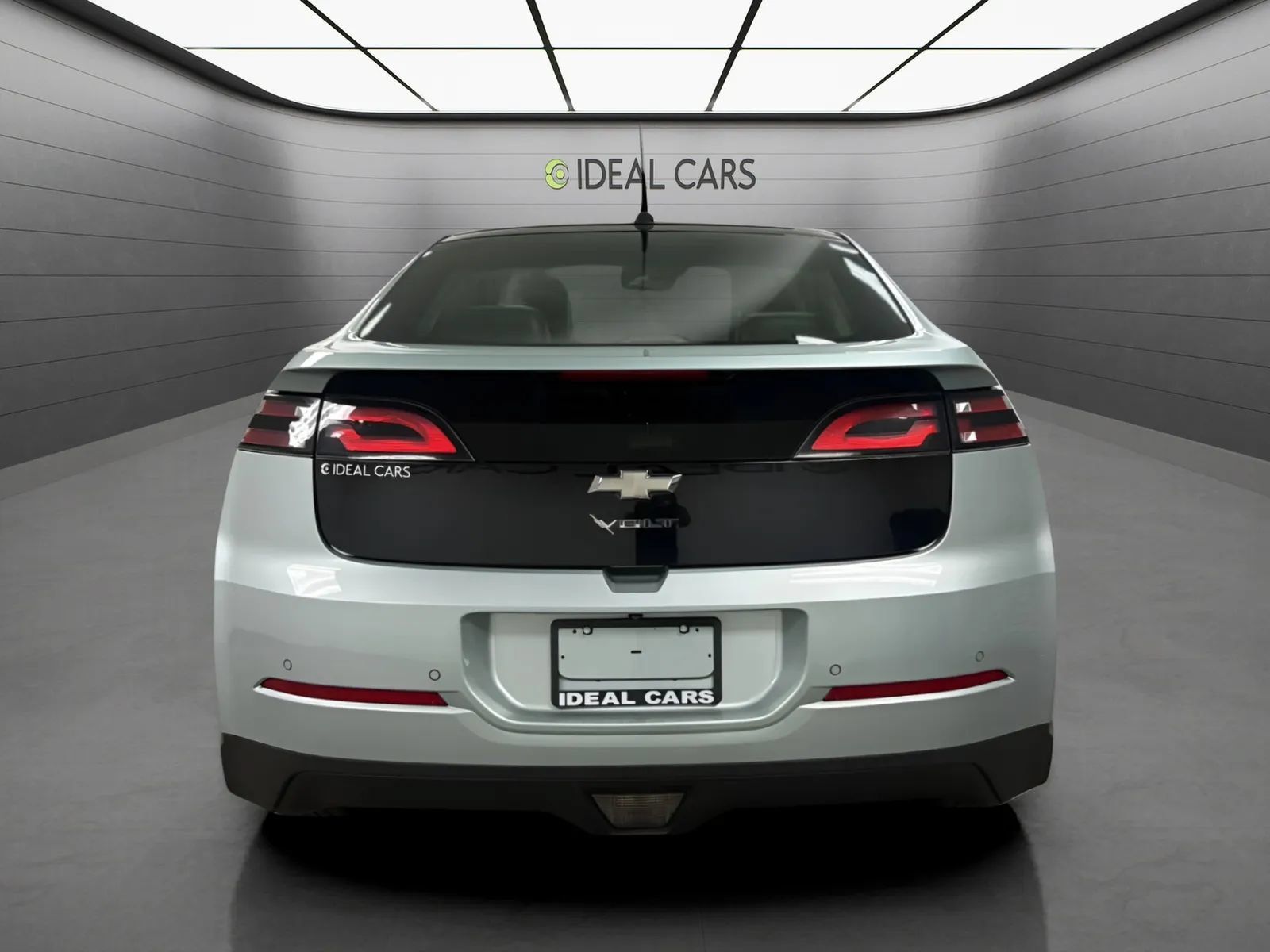 Used 2012 Chevrolet Volt Premium w/ Premium Trim Package FWD image 5