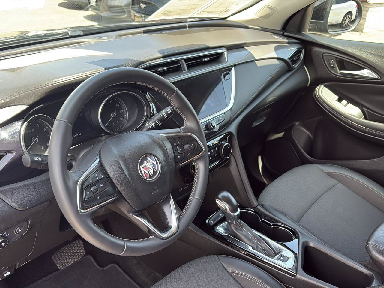 Used 2022 Buick Encore GX Preferred w/ Sport Touring Package FWD image 8