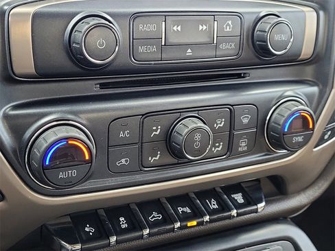 Used 2018 GMC Sierra 3500 Denali w/ Duramax Plus Package image 27