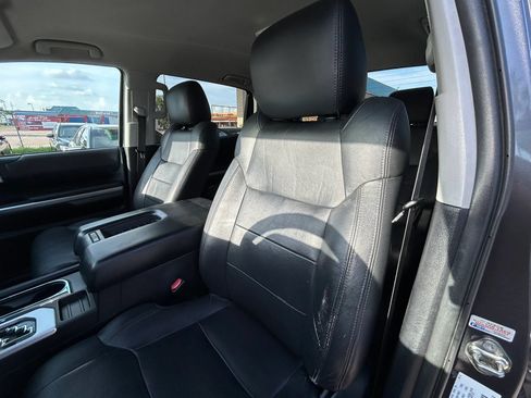 Used 2016 Toyota Tundra SR5 w/ SR5 Upgrade Package RWD image 9