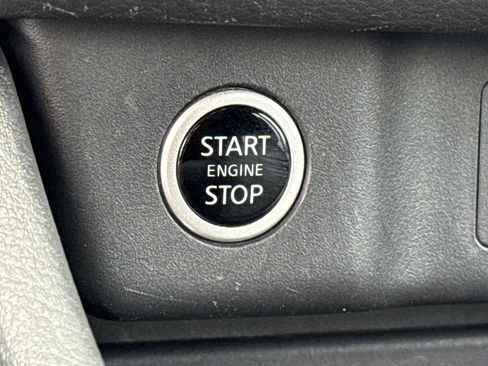 Certified 2023 Nissan Rogue SV AWD/4WD image 40