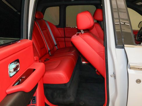 Used 2023 Rolls-Royce Cullinan image 68