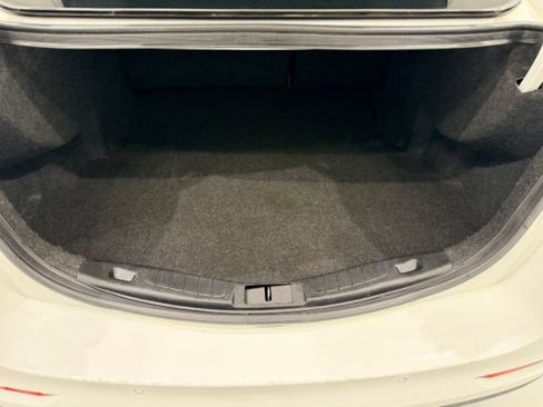 Used 2019 Ford Fusion SE FWD image 31