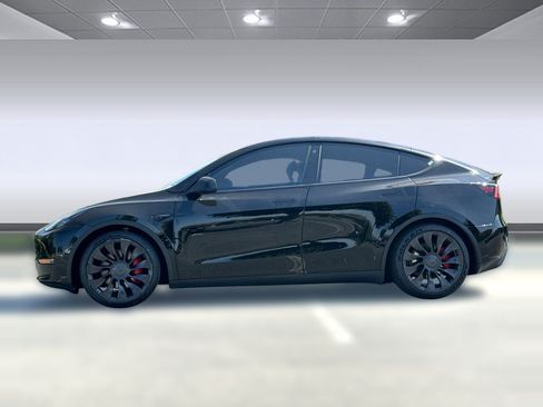 Used 2022 Tesla Model Y Performance AWD/4WD image 2