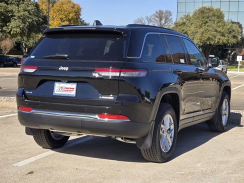 New 2025 Jeep Grand Cherokee Laredo X w/ Luxury Tech Group I image 4