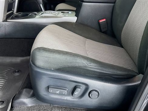 Used 2019 Toyota 4Runner SR5 RWD image 19