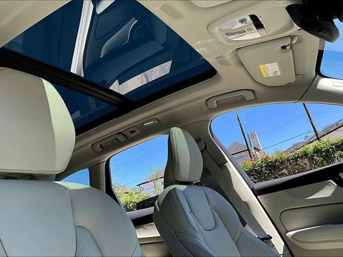 New 2026 Volvo XC60 B5 Ultra w/ Protection Package Premier AWD/4WD image 35