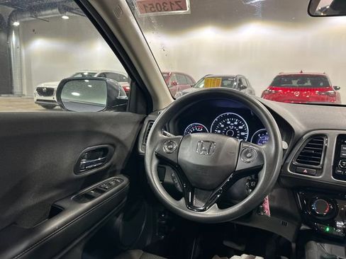 Used 2021 Honda HR-V LX image 23