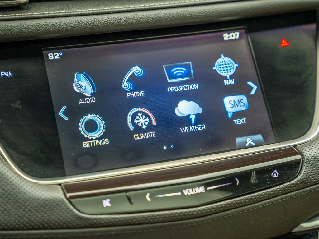 Used 2017 Cadillac XT5 Luxury w/ Driver Awareness Package FWD image 33