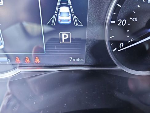 New 2025 Nissan Versa SV w/ Trunk Package image 17