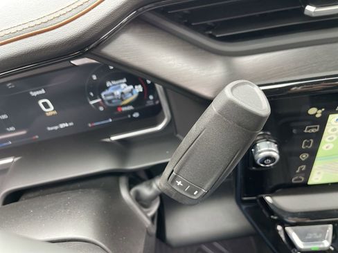 New 2026 GMC Sierra 3500 AT4 w/ AT4 Premium Plus Package image 16