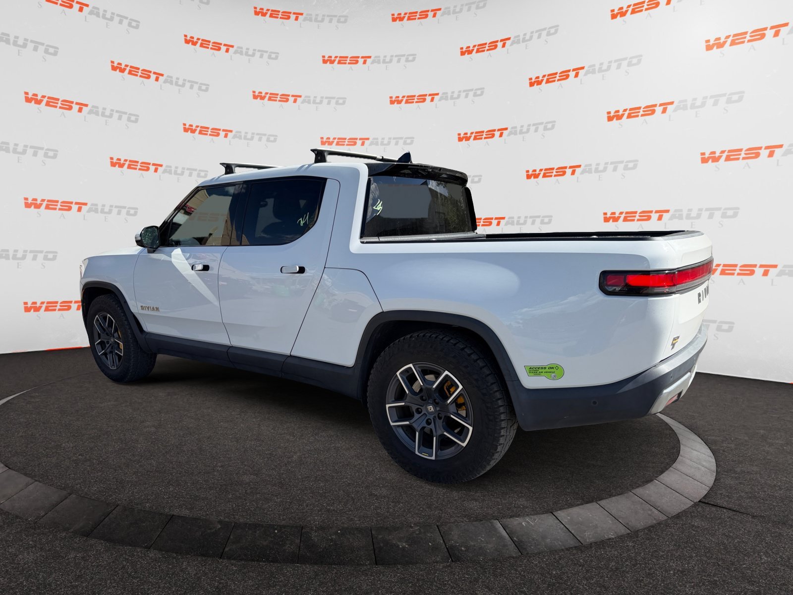 Used 2023 Rivian R1T Adventure Quad AWD/4WD image 3